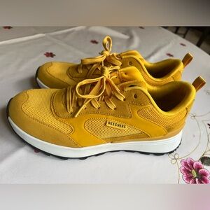 Skechers Women’s Sunny Street Memory Foam Sneakers